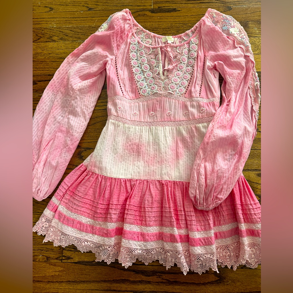 Loveshackfancy Cotton Mini Dress With Lace Detail & Flowers.